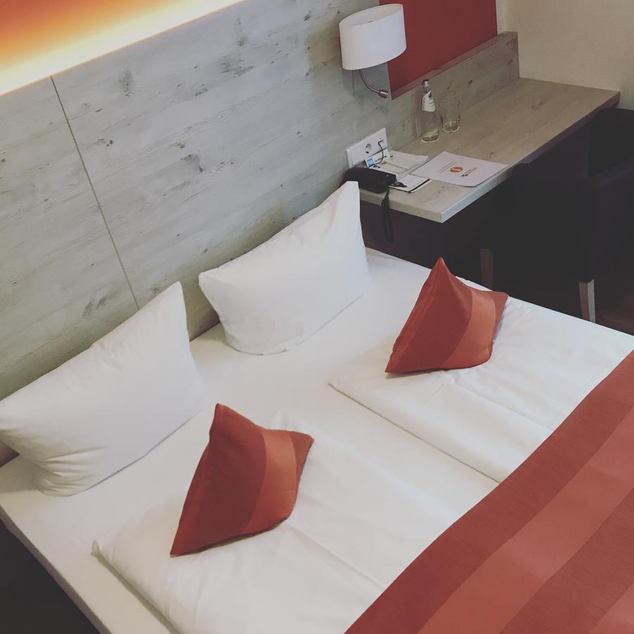 Hotel Schlee Hohenschaftlarn Экстерьер фото